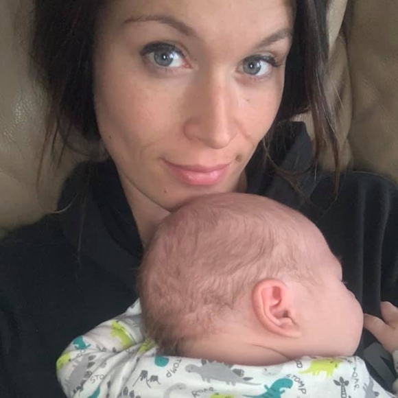 Meet your Posher, Kae - Picture 1 of 1